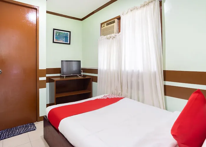 Reddoorz At Maanyag House Mandaue ホテル