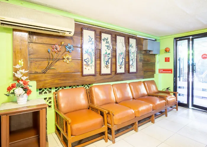 Reddoorz At Maanyag House Mandaue ホテル